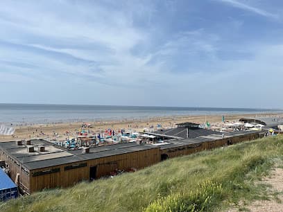 Vliegeren op het strand