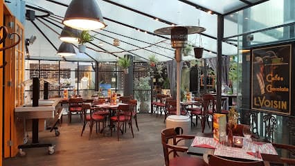 Chef Thomas Cafe & Catering