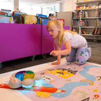 Maak je eigen voorstelling met robots (4+)